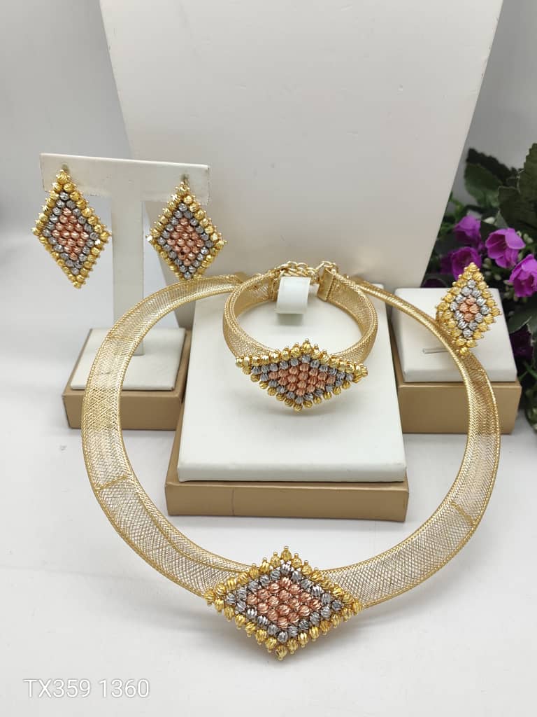 High Quality Jewelry Sets Stylish Wedding Party Necklace Bracelet Earring Ring 4-piece Wire Jewelry For Adult Woman