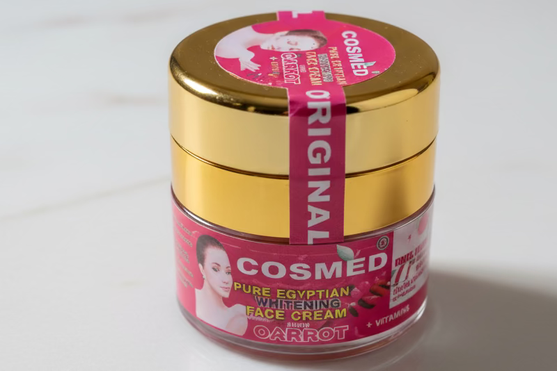 COSMED PURE EGYPTIAN WHITENING FACE CREAM WITH CARROT + VITAMIN